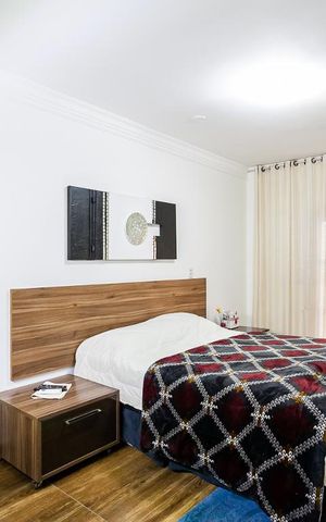 Casa à venda com 280m², 3 quartos e 3 vagas Casa à venda com 280m², 3 quartos e 3 vagasSuíte