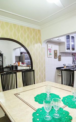 Casa à venda com 280m², 3 quartos e 3 vagas Casa à venda com 280m², 3 quartos e 3 vagasCopa