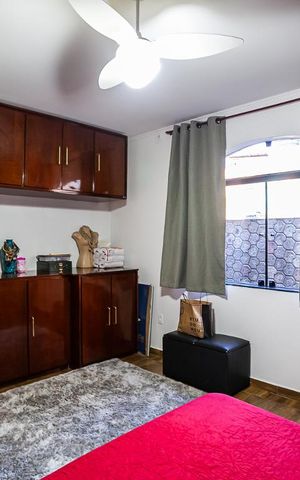 Casa à venda com 280m², 3 quartos e 3 vagas Casa à venda com 280m², 3 quartos e 3 vagasQuarto 2