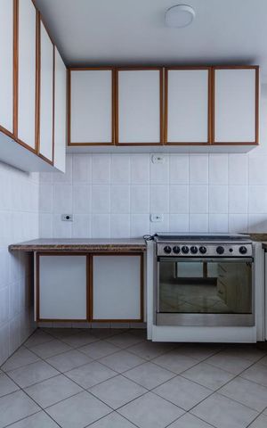 Apartamento para alugar com 110m², 3 quartos e 2 vagas Apartamento para alugar com 110m², 3 quartos e 2 vagasCozinha