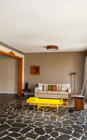 Apartamento à venda com 400m², 4 quartos e 1 vaga Apartamento à venda com 400m², 4 quartos e 1 vagaSala