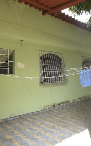 Casa à venda com 504m², 6 quartos e 2 vagasFrente da casa de Hospede