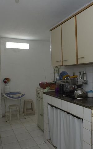 Casa à venda com 504m², 6 quartos e 2 vagasCozinha da casa de Hospede