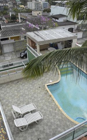 Casa à venda com 504m², 6 quartos e 2 vagasÁrea da Piscina