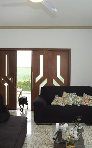 Casa à venda com 504m², 6 quartos e 2 vagasSala