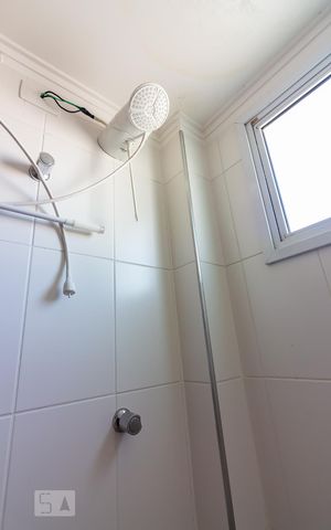 Apartamento para alugar com 74m², 2 quartos e 1 vaga Apartamento para alugar com 74m², 2 quartos e 1 vagaBanheiro