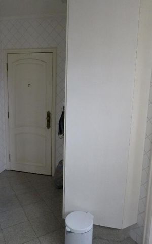 Apartamento à venda com 208m², 4 quartos e 4 vagasEntrada banheiro de serviço