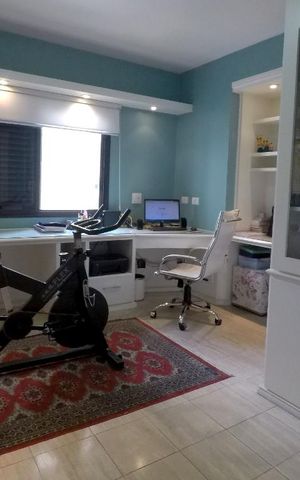 Apartamento à venda com 208m², 4 quartos e 4 vagasQuarto 4