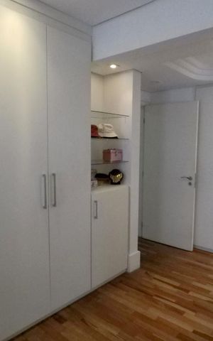 Apartamento à venda com 208m², 4 quartos e 4 vagasQuarto 1 - suite