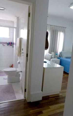 Apartamento à venda com 208m², 4 quartos e 4 vagasQuarto 2 - suite