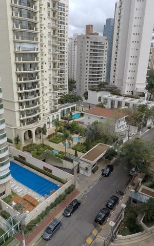Apartamento à venda com 208m², 4 quartos e 4 vagasVista Sala