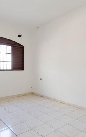 Casa à venda com 250m², 4 quartos e 2 vagas Casa à venda com 250m², 4 quartos e 2 vagasQuarto 3