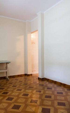 Casa à venda com 250m², 4 quartos e 2 vagas Casa à venda com 250m², 4 quartos e 2 vagasSala 1