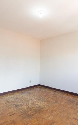 Casa à venda com 117m², 2 quartos e 2 vagas Casa à venda com 117m², 2 quartos e 2 vagasQuarto 1