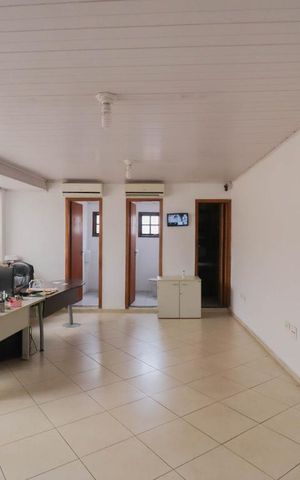 Casa à venda com 250m², 3 quartos e 8 vagas