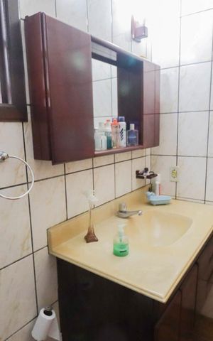 Casa à venda com 250m², 3 quartos e 8 vagas Casa à venda com 250m², 3 quartos e 8 vagasBanheiro da Suíte