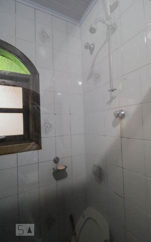 Casa à venda com 250m², 3 quartos e 8 vagas Casa à venda com 250m², 3 quartos e 8 vagasBanheiro