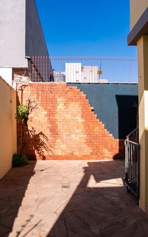 Casa à venda com 135m², 3 quartos e 3 vagasPátio