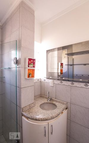 Casa à venda com 135m², 3 quartos e 3 vagasBanheiro