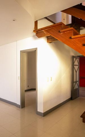 Casa à venda com 135m², 3 quartos e 3 vagasSala