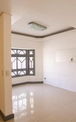 Casa à venda com 135m², 3 quartos e 3 vagasSala