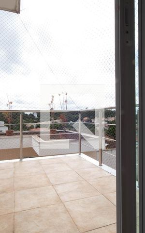 Casa à venda com 378m², 4 quartos e 6 vagas Casa à venda com 378m², 4 quartos e 6 vagasSacada da Suíte 2