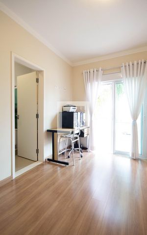 Casa à venda com 378m², 4 quartos e 6 vagas Casa à venda com 378m², 4 quartos e 6 vagasSuíte 4