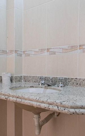 Apartamento à venda com 260m², 3 quartos e 3 vagas Apartamento à venda com 260m², 3 quartos e 3 vagasLavabo