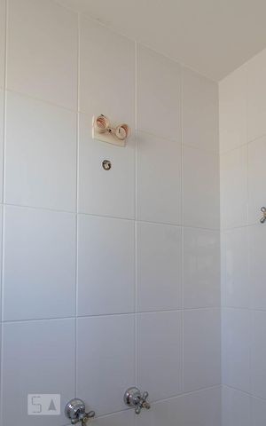 Apartamento à venda com 260m², 3 quartos e 3 vagas Apartamento à venda com 260m², 3 quartos e 3 vagasBanheiro de serviço