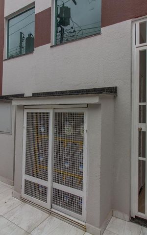 Studio para alugar com 35m², 1 quarto e sem vaga Studio para alugar com 35m², 1 quarto e sem vagaFachada