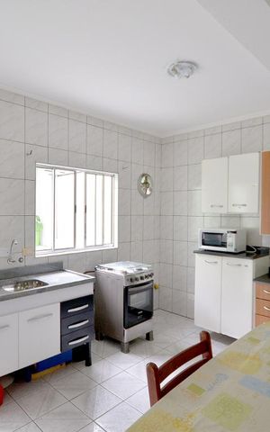 Casa à venda com 60m², 2 quartos e sem vaga Casa à venda com 60m², 2 quartos e sem vagaCozinha