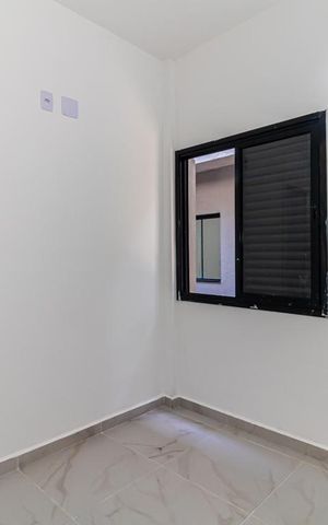 Casa à venda com 450m², 5 quartos e 4 vagas Casa à venda com 450m², 5 quartos e 4 vagasQuarto de Serviço 1