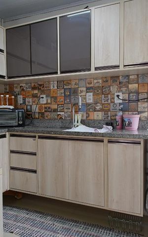 Casa de condomínio à venda com 68m², 2 quartos e 2 vagasCozinha