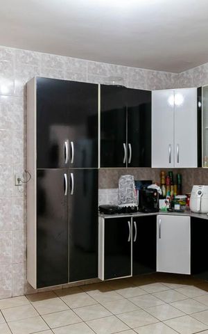 Casa à venda com 250m², 4 quartos e 4 vagasCozinha