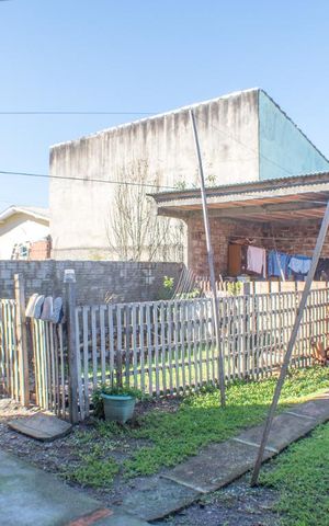 Casa à venda com 200m², 4 quartos e 2 vagas Casa à venda com 200m², 4 quartos e 2 vagasPátio fundos