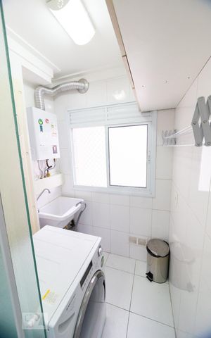 Apartamento para alugar com 77m², 2 quartos e 2 vagas Apartamento para alugar com 77m², 2 quartos e 2 vagasCozinha / Lavanderia
