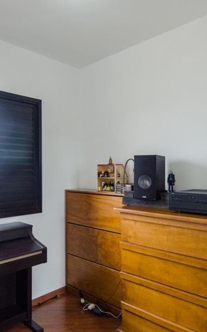 Apartamento à venda com 144m², 4 quartos e 2 vagas Apartamento à venda com 144m², 4 quartos e 2 vagasQuarto 4
