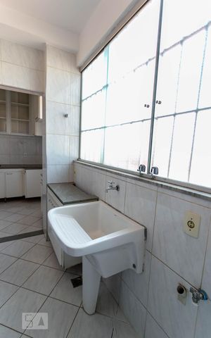 Apartamento à venda com 170m², 3 quartos e 1 vaga Apartamento à venda com 170m², 3 quartos e 1 vagaÁrea de Serviço