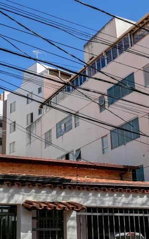 Apartamento à venda com 170m², 3 quartos e 1 vaga Apartamento à venda com 170m², 3 quartos e 1 vagaFachada