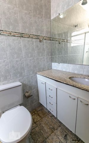 Apartamento à venda com 170m², 3 quartos e 1 vaga Apartamento à venda com 170m², 3 quartos e 1 vagaBanheiro da Suíte