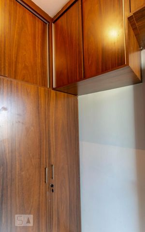 Apartamento à venda com 170m², 3 quartos e 1 vaga Apartamento à venda com 170m², 3 quartos e 1 vagaQuarto de Serviço