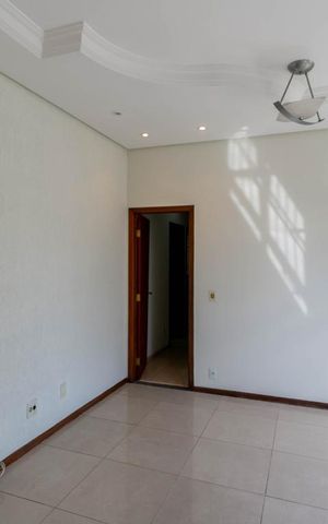 Apartamento à venda com 170m², 3 quartos e 1 vaga Apartamento à venda com 170m², 3 quartos e 1 vagaSala