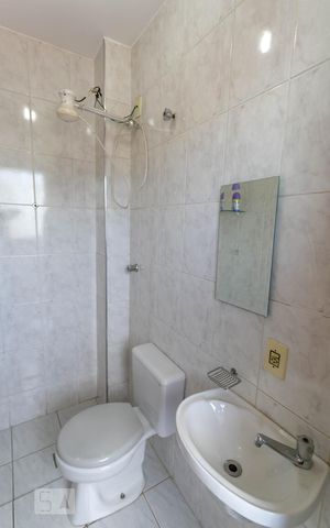 Apartamento à venda com 170m², 3 quartos e 1 vaga Apartamento à venda com 170m², 3 quartos e 1 vagaBanheiro de Serviço