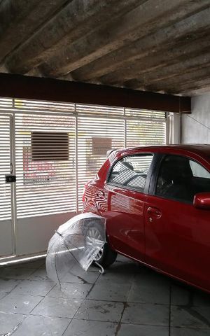 Casa à venda com 130m², 3 quartos e 2 vagasGaragem