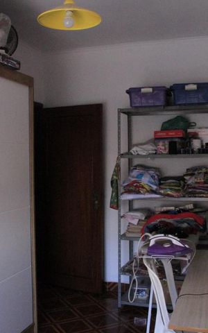 Casa à venda com 195m², 3 quartos e 2 vagasQuarto 3