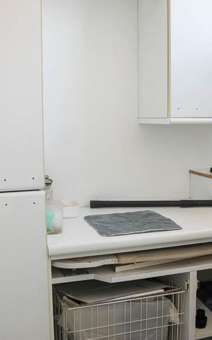 Apartamento à venda com 190m², 4 quartos e 3 vagas Apartamento à venda com 190m², 4 quartos e 3 vagasQuarto de Serviço