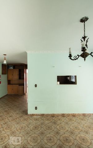Casa à venda com 300m², 4 quartos e 3 vagas Casa à venda com 300m², 4 quartos e 3 vagasSala de Jantar