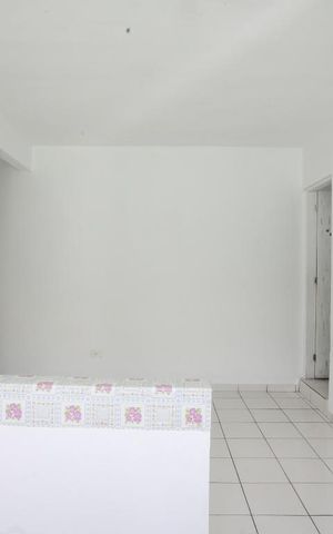 Casa para alugar com 60m², 2 quartos e sem vaga Casa para alugar com 60m², 2 quartos e sem vagaSala