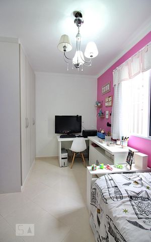 Casa à venda com 148m², 3 quartos e 2 vagasQuarto 2 