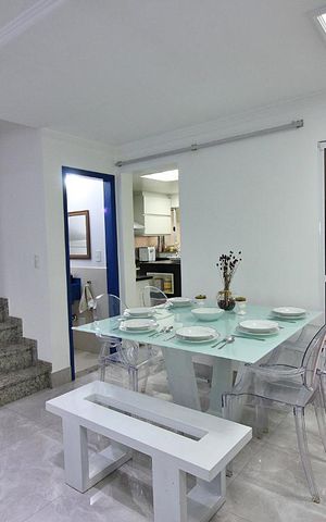 Casa à venda com 148m², 3 quartos e 2 vagasSala 
